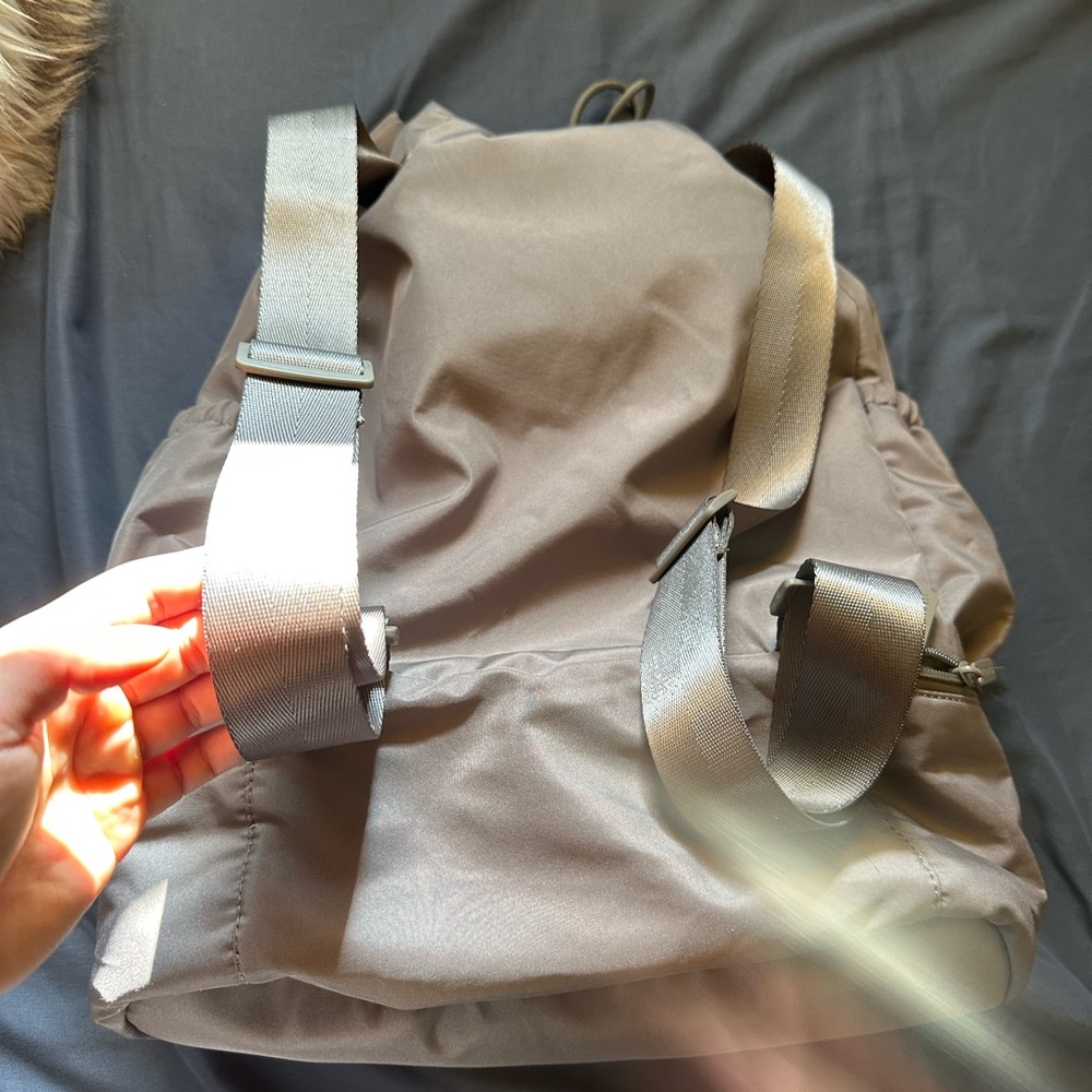 Beyond Yoga Convertible Bag In Birch View 2